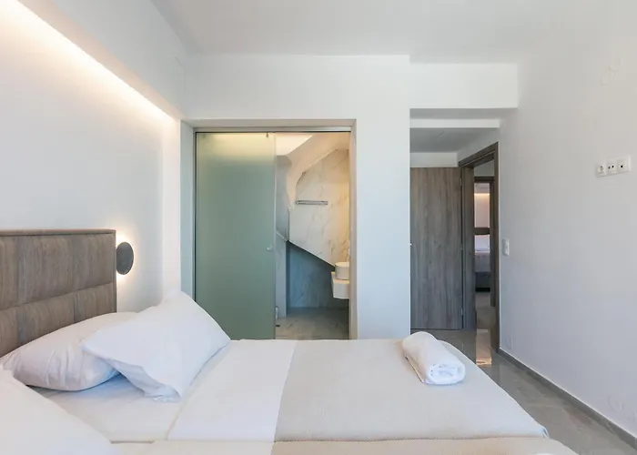 Sigma Villa, Private Swimming Pool Garden, Panoramic Sunset *